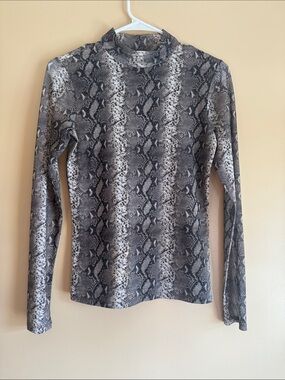 J for Justify Gray Snake-Print Mock Neck Top